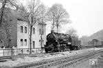 Mit einem Güterzug nach Zwickau (Sachs) ist 58 1040 in Wiesenburg (Sachs) unterwegs.  (21.05.1974) <i>Foto: Michael Malke</i>